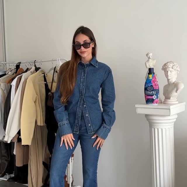 Instagram post by @melinabudek for downy. Caption reads: Dos moods y dos @downyarg

Me encanta que la ropa....
