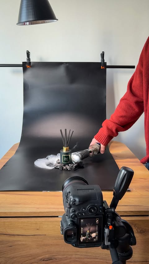 Instagram post by @mahi_photography_editing for Photoroom. Caption reads: [...] takes one clean photo, uploads to....