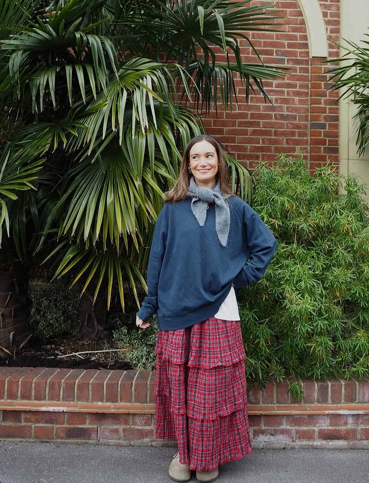 Instagram post by @ninacachia for FARM Rio. Caption reads: It’s the little things ✨

#motivation ☕️ 

Navy....