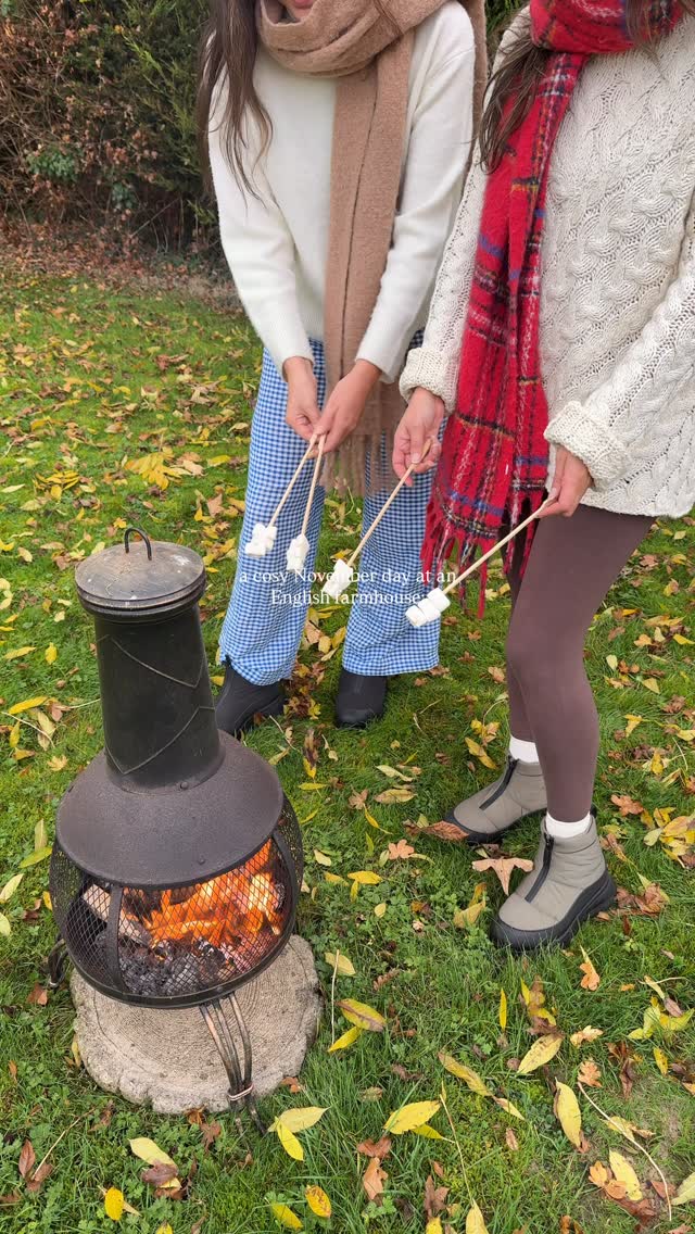 Instagram post by @sisterssharingstyle for FitFlop. Caption reads: ad Our FitFlop Neo-D-Hyker Boots keeping us cosy....