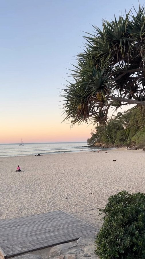 Instagram post by @rubybrownless for White Glo. Caption reads: Starting off my day a little brighter with....