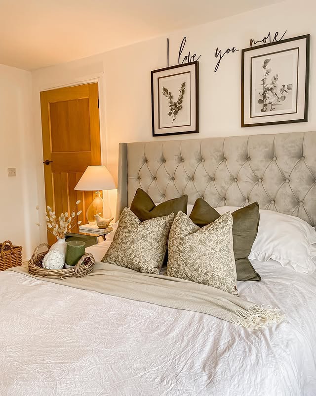 Instagram post by @my_budgethome for Arista Living. Caption reads: [...] PR Prints @desenio #masterbedroom....