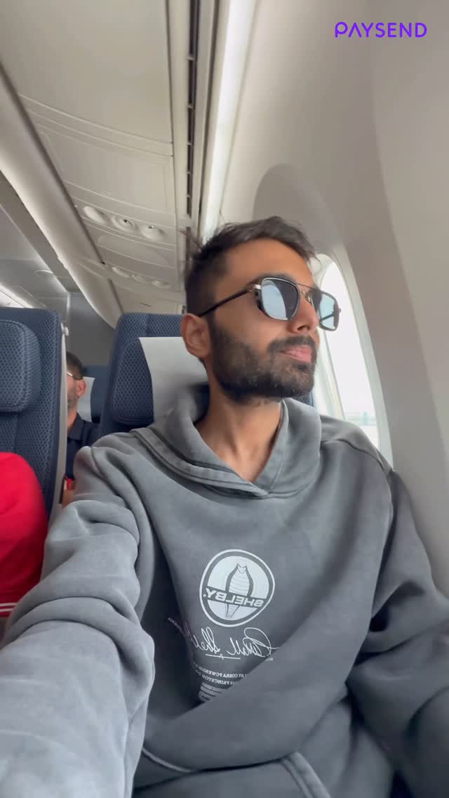 Instagram post by @wanderingwithmba for Paysend. Caption reads: 💷 Earn money while sending back to your loved....