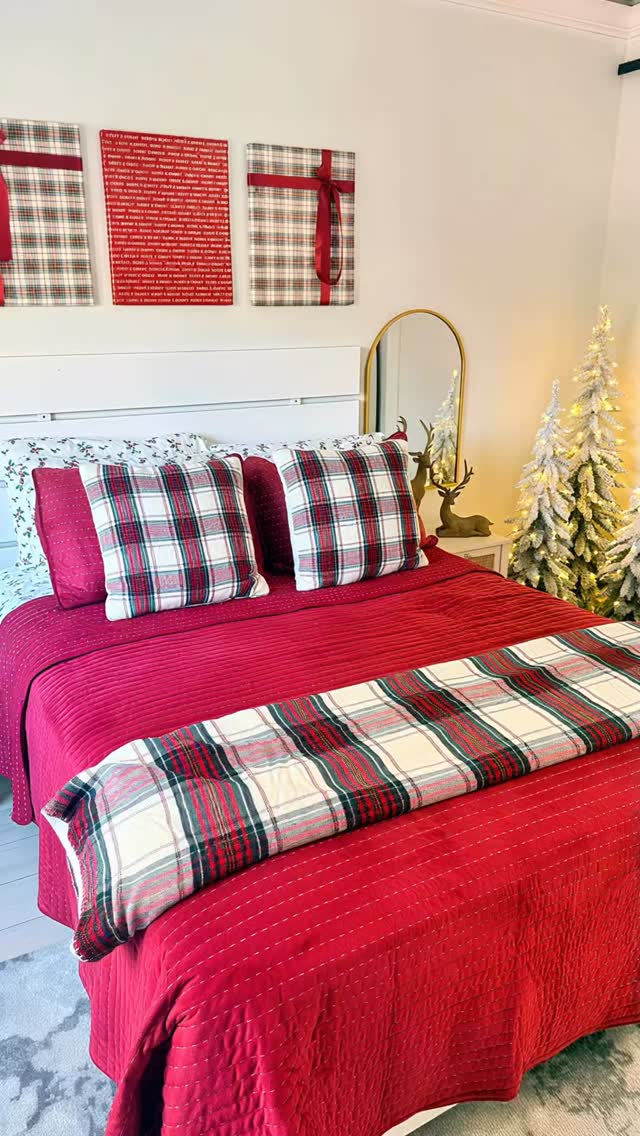 Instagram post by an influencer for Sam's Club. Caption reads: [...] in Style This Holiday with @SamsClub....