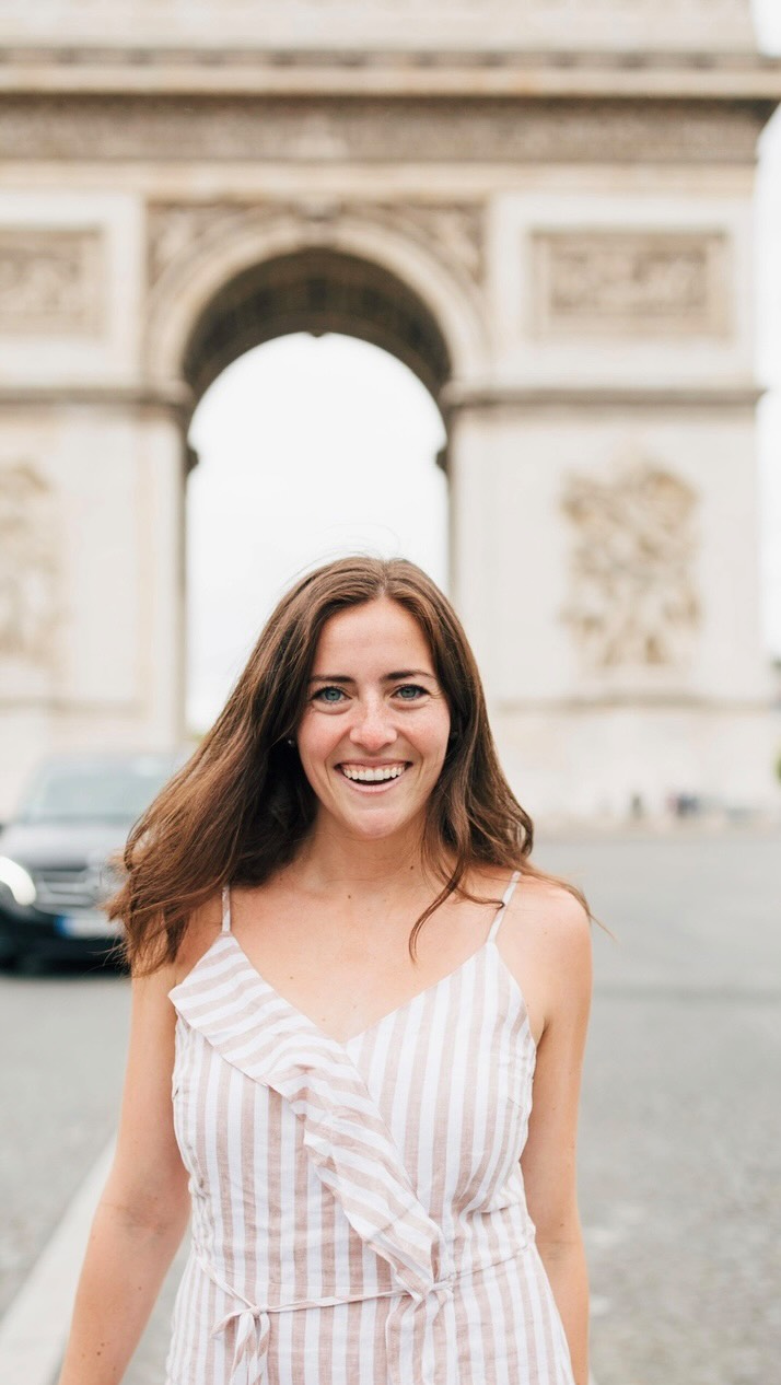 Instagram post by @kelseyoppenheim for Hotels.com. Caption reads: #EGPartner Planning my dream winter getaway....