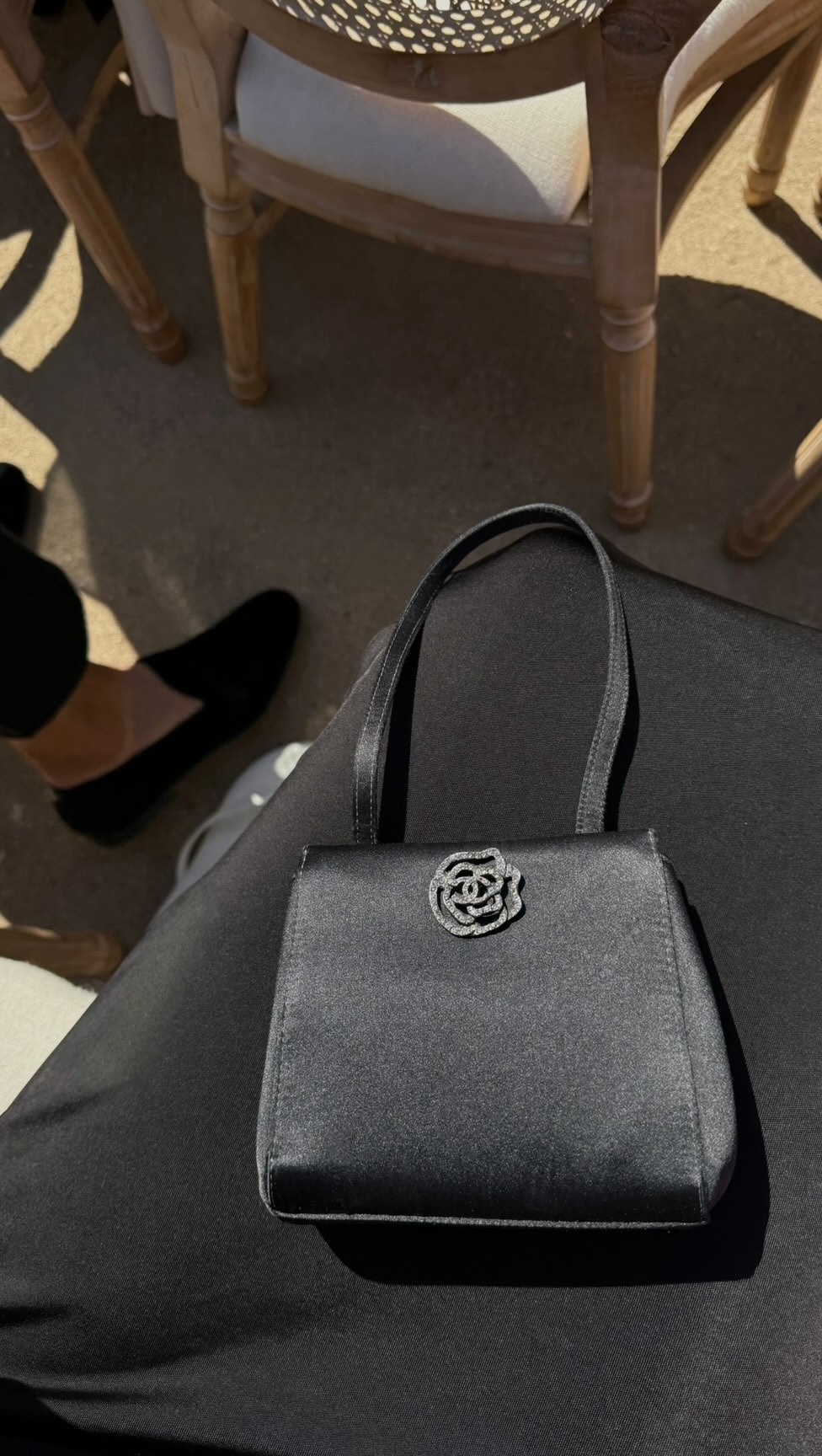 Instagram post by @thecatwilliams for Mine & Yours. Caption reads: come shopping with me 🤍👜 @mineandyoursco just....