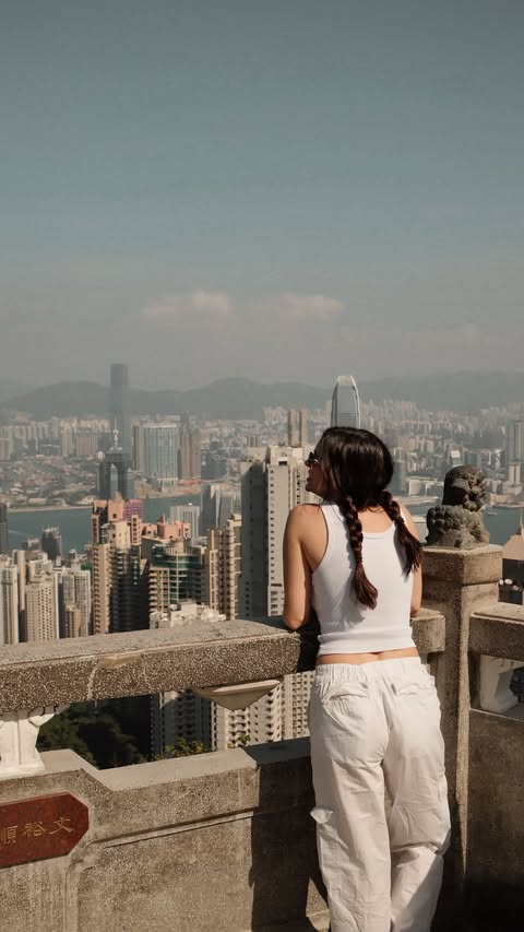 Instagram post by @brittanyleighball for Cathay Pacific. Caption reads: Pt 2 of Hong Kong & Shanghai with @cathaypacific!....