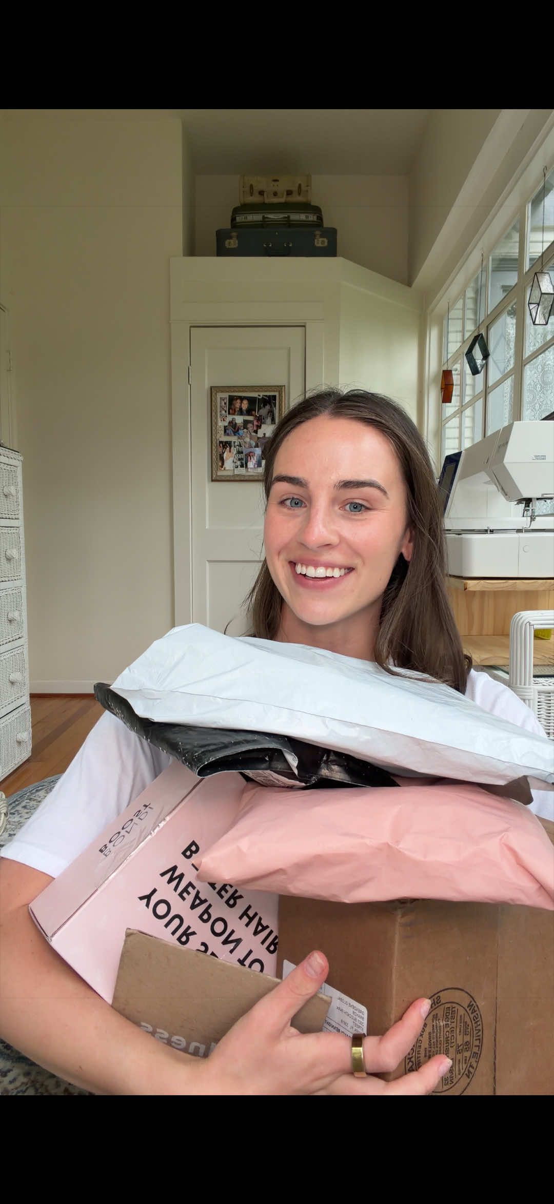TikTok post by @randibenni for SET ACTIVE. Caption reads: [...] #prhaul #microinfluencer @BondiBoost....