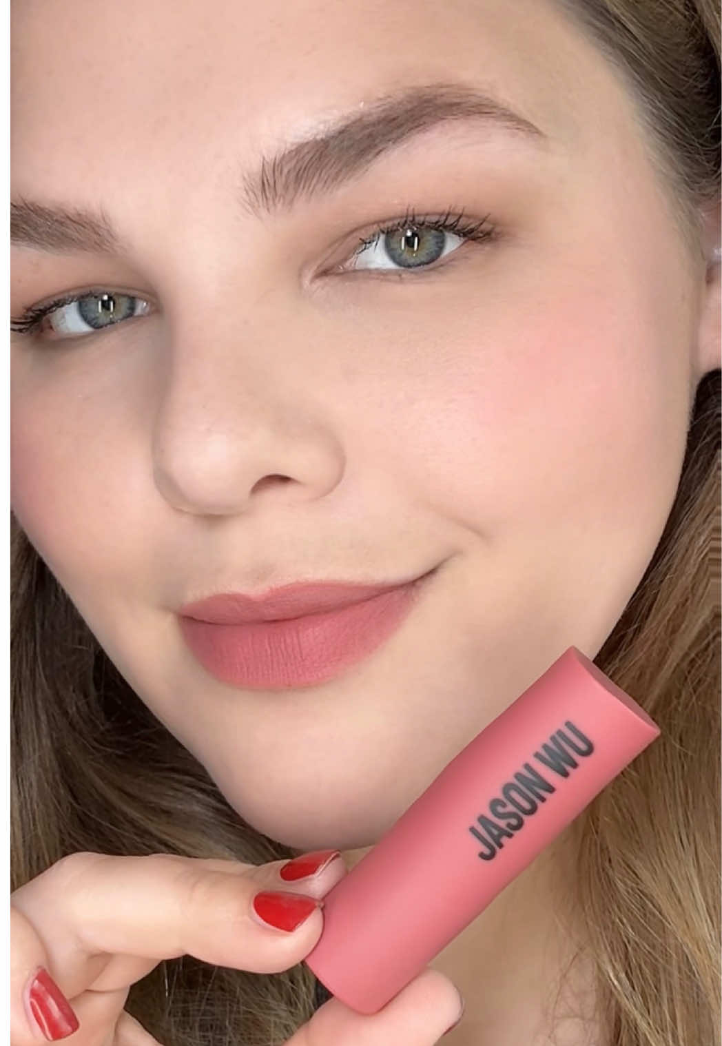 TikTok post by @itsashleyxnicole for JASON WU BEAUTY. Caption reads: Creamy, soft & so pretty 🤍 Wearing @Jason Wu....