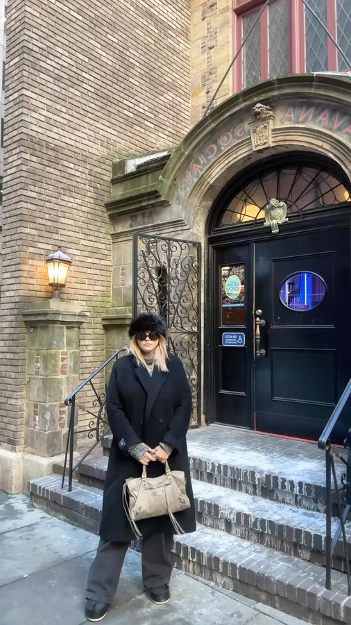 Instagram post by @krisyeo for Moon Boot. Caption reads: Can't take me anywhere.... 

Ok but I'm in love....