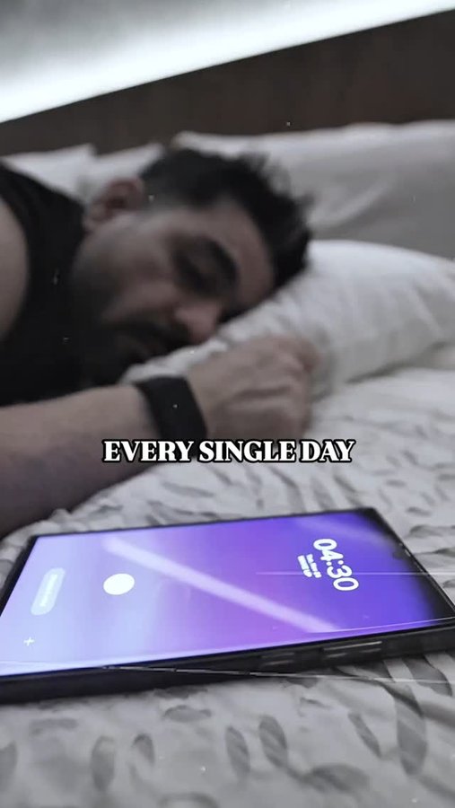 Instagram post by @parikshitbalochi for Head & Shoulders Arabia. Caption reads: Say goodbye to flakes and oil - your scalp's new....