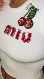 Instagram post by @leoniepirotte for Pimkie. Caption reads: Le full look en jean, on valide ? 🧋✨🍒
Jean by....