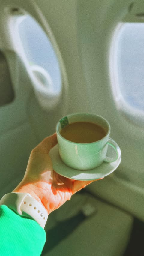 Instagram post by @elizabete_valujeva for airBaltic. Caption reads: @airbaltic lidojumu ĶIRŠPĀRDOŠANA ir [...].