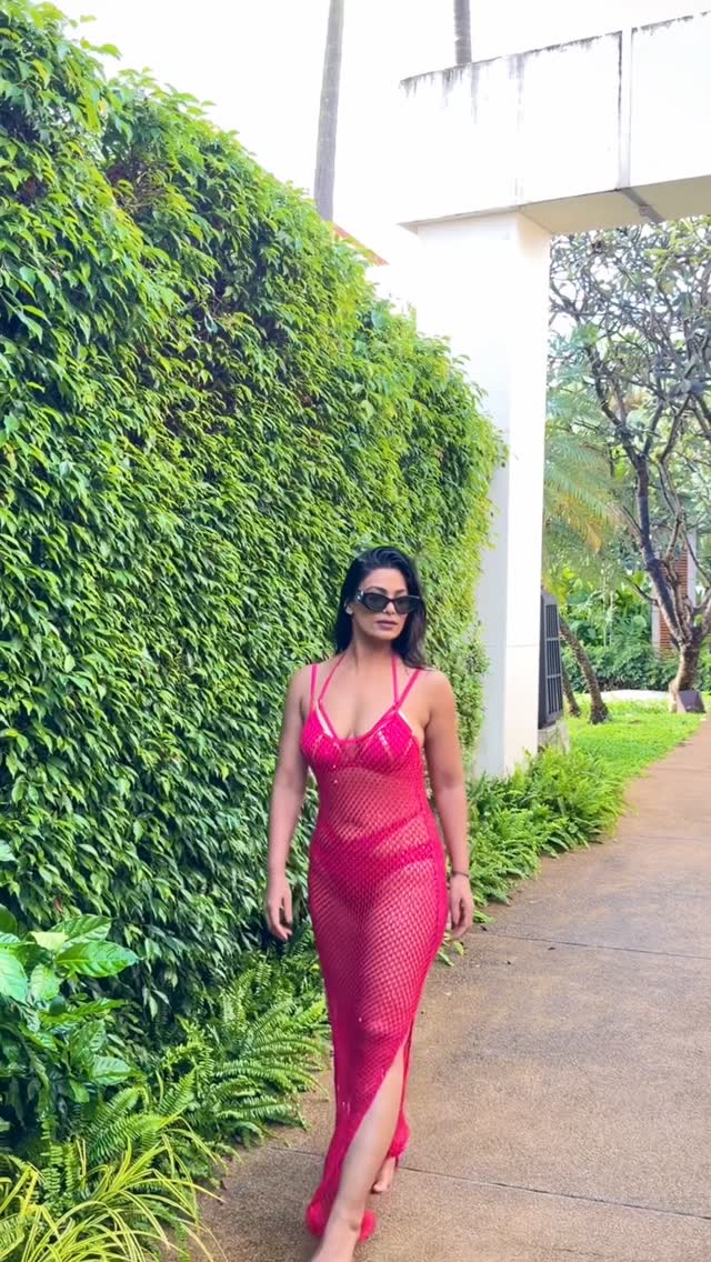 Instagram post by @ruchitasharmaofficial for La Senza. Caption reads: Bikini state of mind 💕 Wearing @lasenza Shot &....