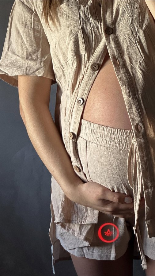 Instagram post by @alina_cutii for Joom. Caption reads: Ad* Babygirl‘s Room Inspo by @joom_de 💕🌸

In....