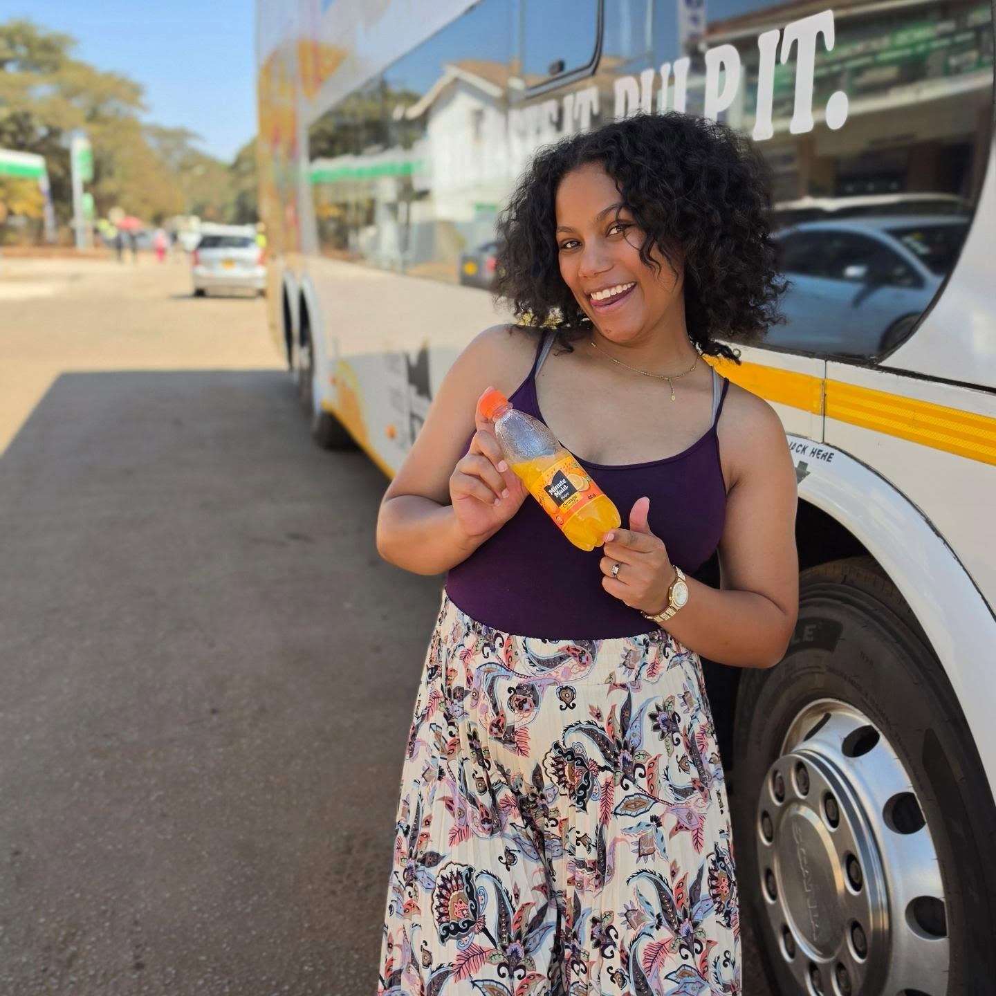 Instagram post by @astra_aaliyah_vortex for Minute Maid. Caption reads: [...] good vibes and a refreshing sip of Minute....