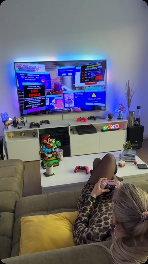 Instagram post by @yve.gaming for PlayStation DACH. Caption reads: I really enjoy this crazy game....