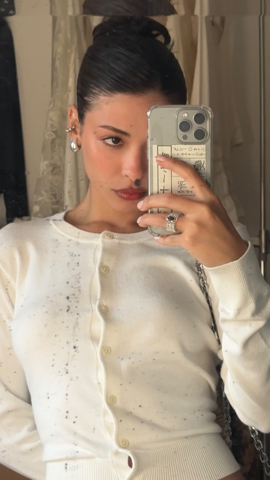 Instagram post by @sulegulenn for BYREDO. Caption reads: current makeup routine ♥
reklam.