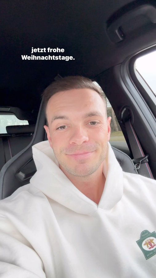 Instagram post by @alexhardt7 for OOONO. Caption reads: Das perfekte Geschenk -> @ooono CO-DRIVER 2:....