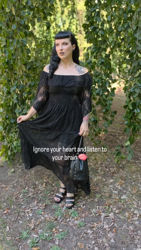 Instagram post by @eve.addams666 for KILLSTAR. Caption reads: [...] Maxi Dress & Hive Queen Bucket Bag @killstar....