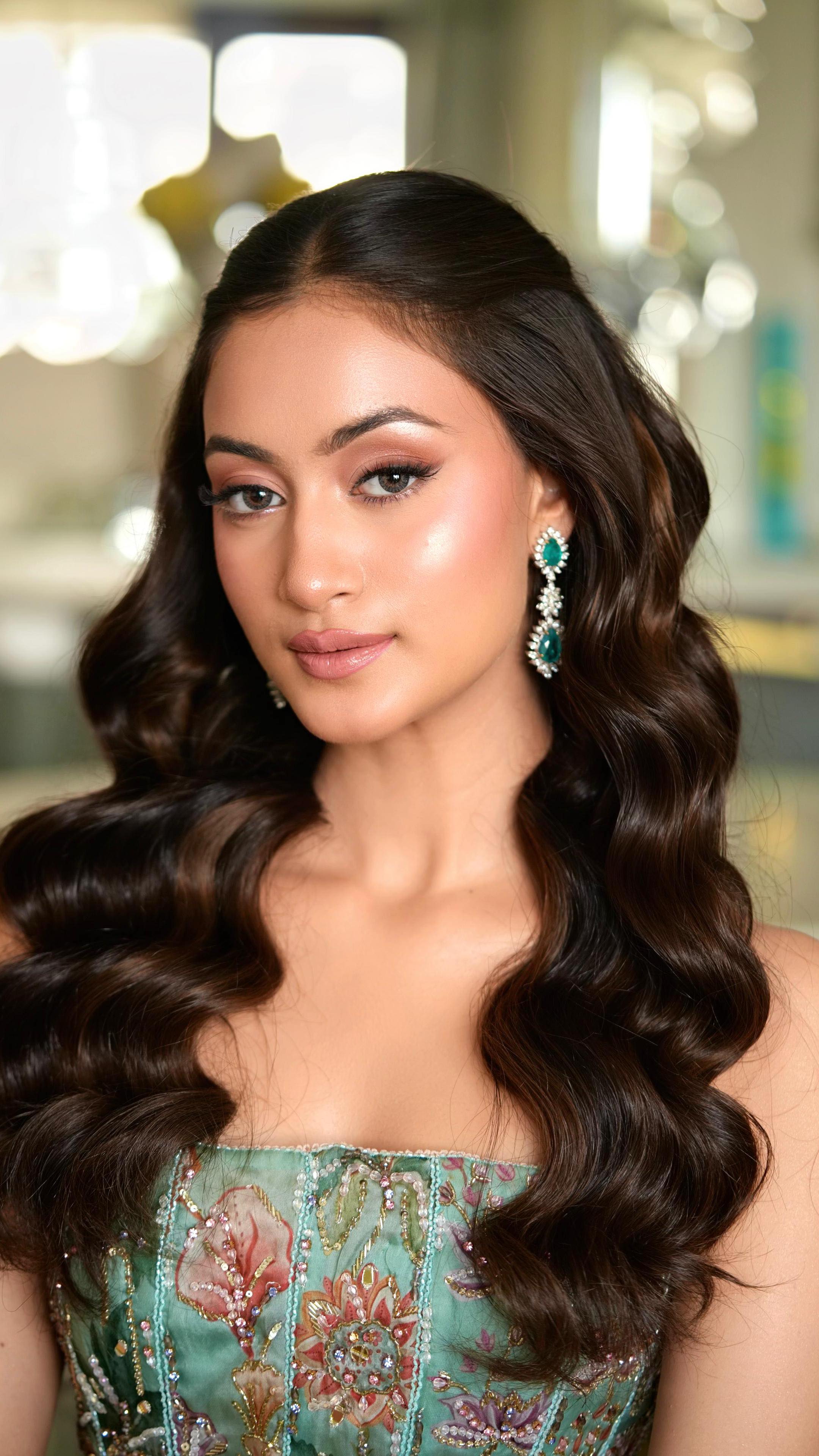 Instagram post by @poojakhuranabeauty for Colorbar Cosmetics. Caption reads: Festive glow, but make it luxe ✨
Get your glam....