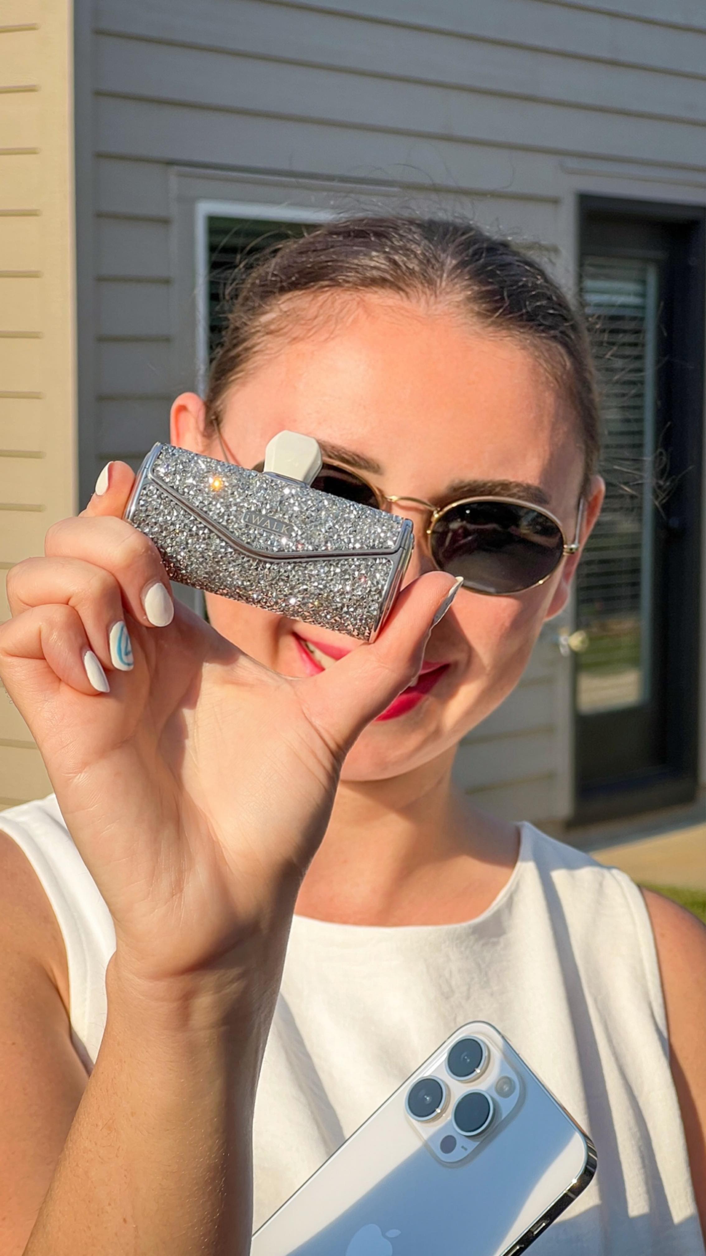 Instagram post by @sarainamerica for iWALK. Caption reads: [...] charged, always sparkling! ✨
With the iWALK....