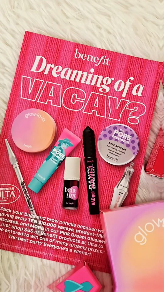 Instagram post by an influencer for Benefit Club Pink US. Caption reads: [...] @benefitcosmetics @benefitclubpinkus....