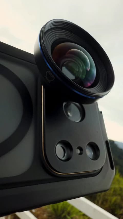 Instagram post by @mad.vsion for SmallRig. Caption reads: Production + Basic + Everyday shooting…

And a....