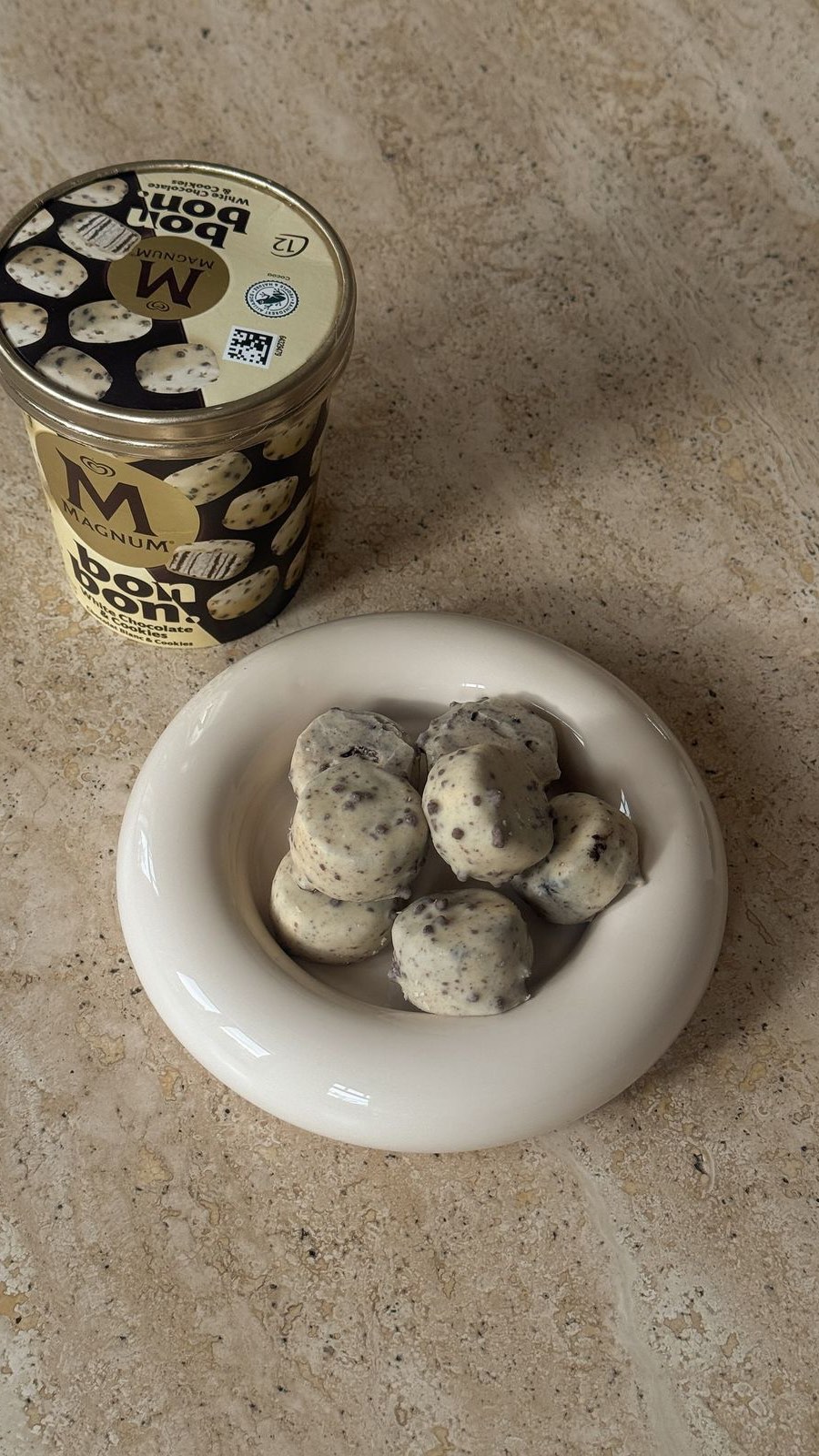 Instagram post by @mimoza for Magnum Ice Cream. Caption reads: Anzeige | Getting ready for Halloween – but make....