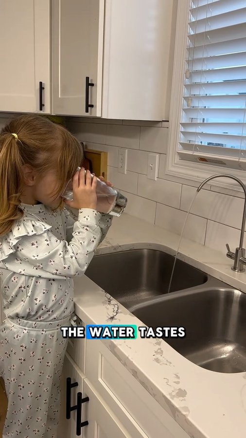 Instagram post by @prayla_arken for Waterdrop Filter. Caption reads: Pure water. Zero hassle. 💧
No plumber needed —....