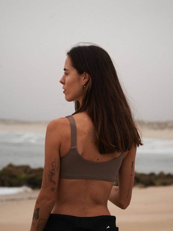 Instagram post by @laurabaella for Mojosurf. Caption reads: Memories of Portugal 💙

Here are some of my....