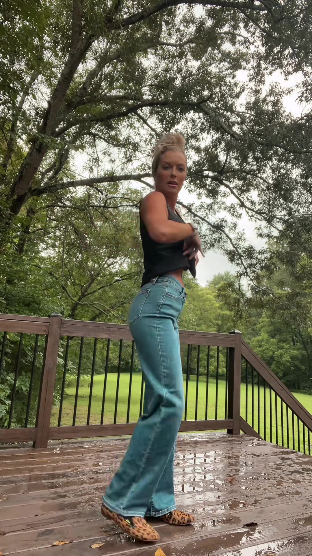 TikTok post by @itsjuliemcgirr for Freckled Poppy. Caption reads: 5’9” 145lbs 3/26 @Freckled Poppy #jeans....