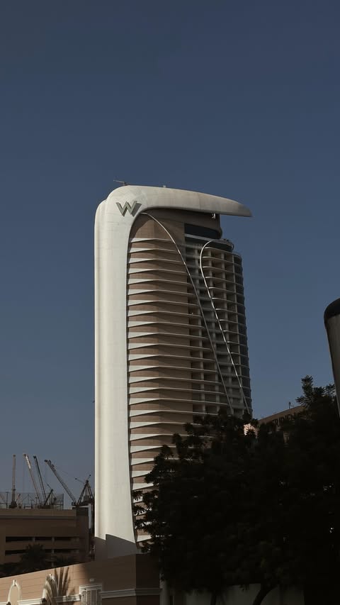 Instagram post by @javierdemiguel_ for Visit Dubai. Caption reads: Wonderful days at @wdubaiminaseyahi and some of....