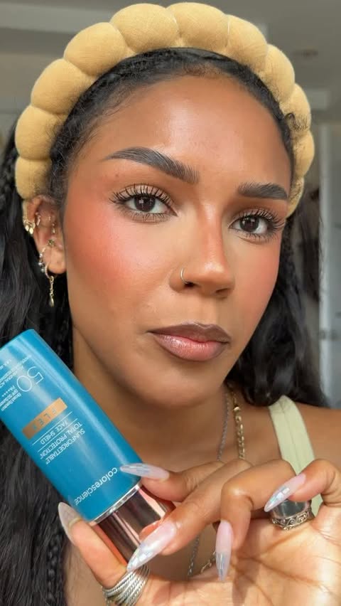 Instagram post by @palomahendersonn for Colorescience. Caption reads: & it’s a MINERAL sunscreen!! @colorescience not....