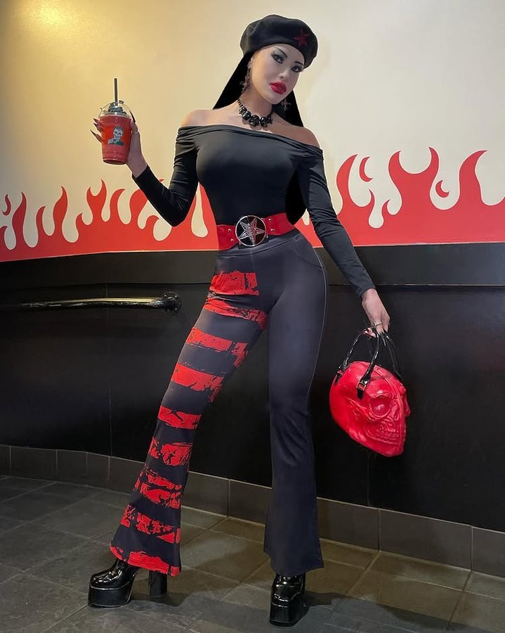 Instagram post by @victoriavenin for VampireFreaks. Caption reads: 🖤🦇♥️🦇🖤🦇♥️ Pants courtesy of @vampirefreaks....
