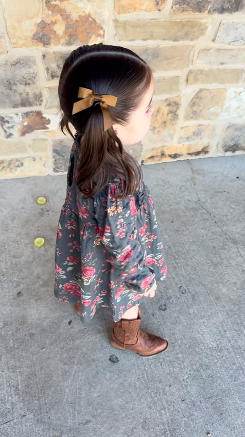Instagram post by @jenaybabyy for Gerber Childrenswear. Caption reads: [...] OOTD- @modernmomentsbygerber....