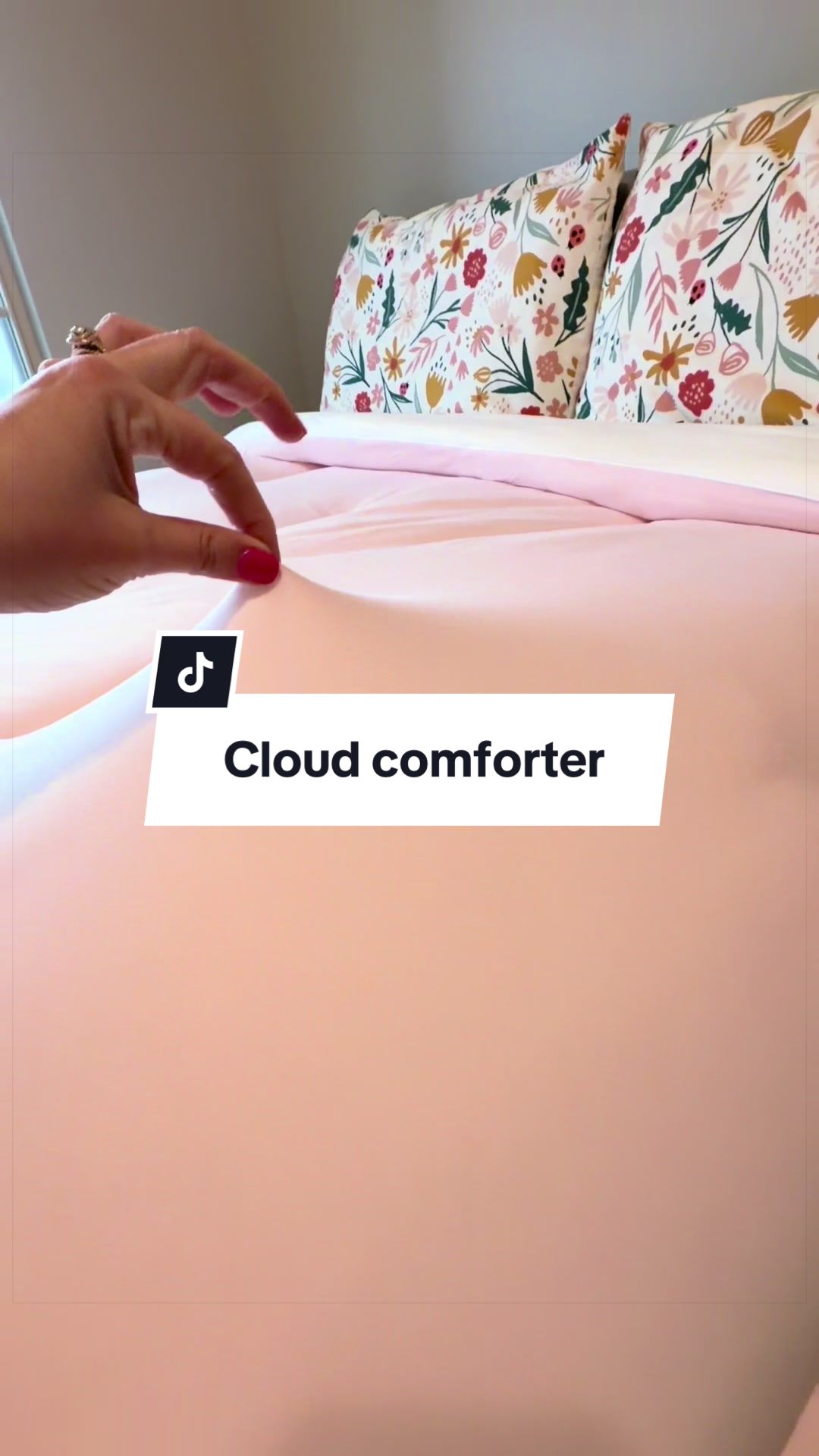 TikTok post by @thedailywith_kaylee for Mellow Sleep. Caption reads: [...] & softest marshmellow comforter! 😍 @Mellow....