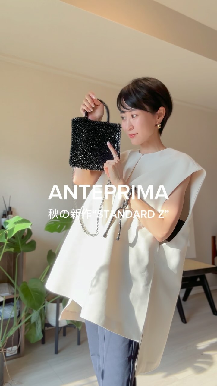 Instagram post by @moe.3521 for Anteprima. Caption reads: ANTEPRIMAの大人気なアイテムSTADARDシリーズの“STANDARD....