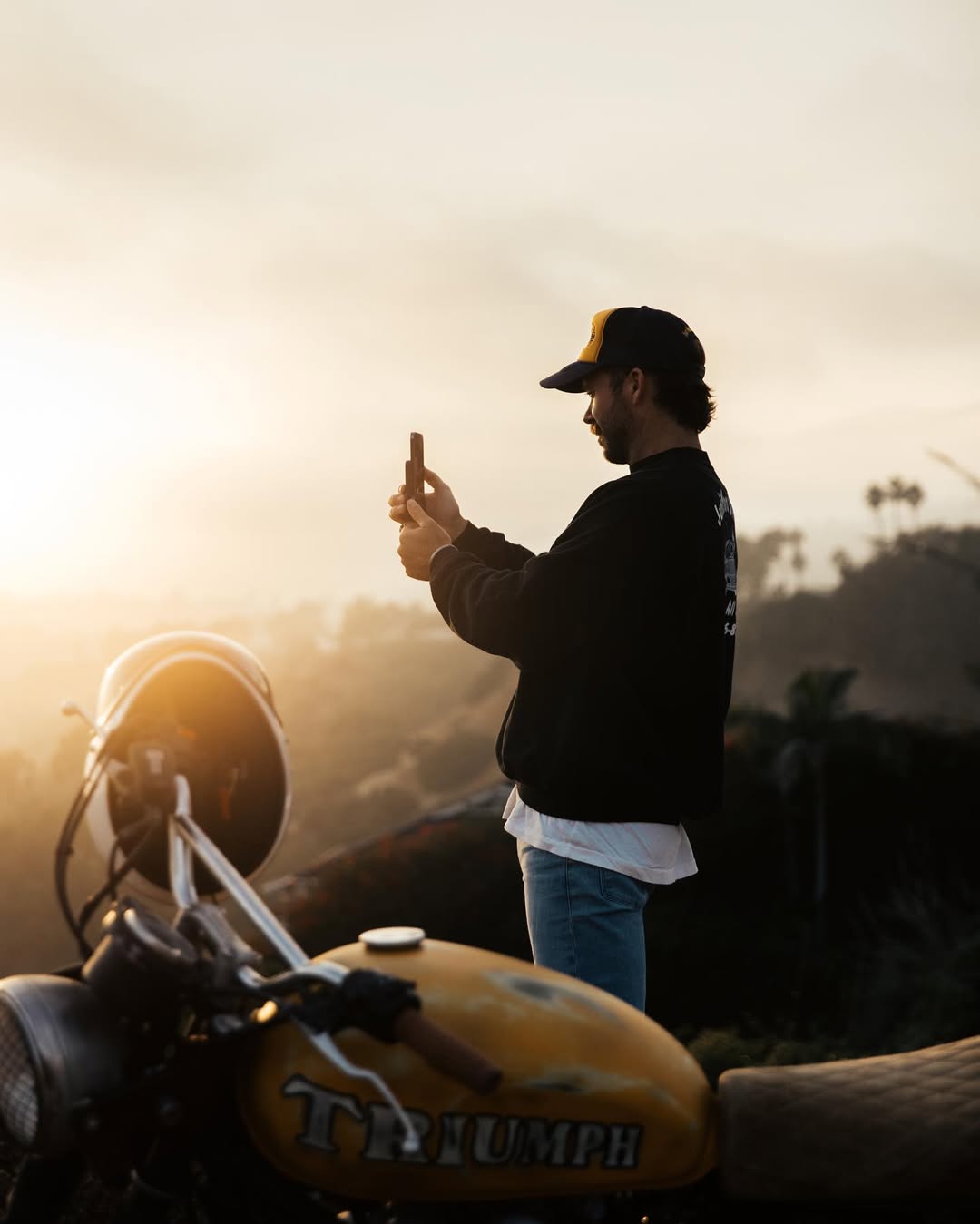 Instagram post by @moliverallen for Belkin. Caption reads: We all know that feeling, sun is setting, phone is....