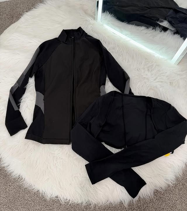 Instagram post by an influencer for SHEIN. Caption reads: 📌SHEIN clothes haul ✨ New Year, New [...].