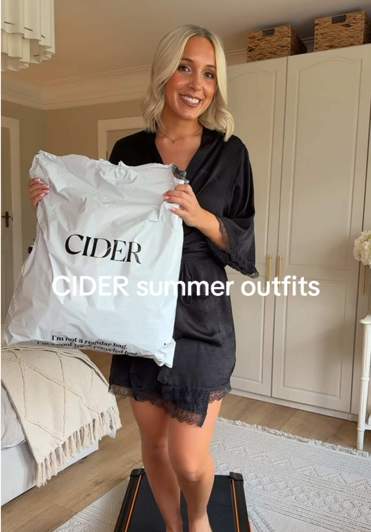 TikTok post by @hhannahelizabethx for Shopcider Thailand. Caption reads: wow these pieces are just gorg!!! all outfits....