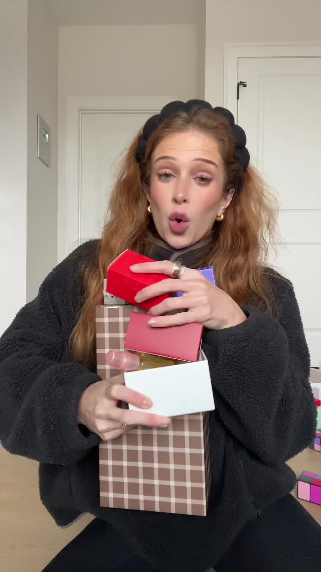 TikTok post by @sarah_wolak for nuuds. Caption reads: [...] every single #beautyadventcalendar !!!!....