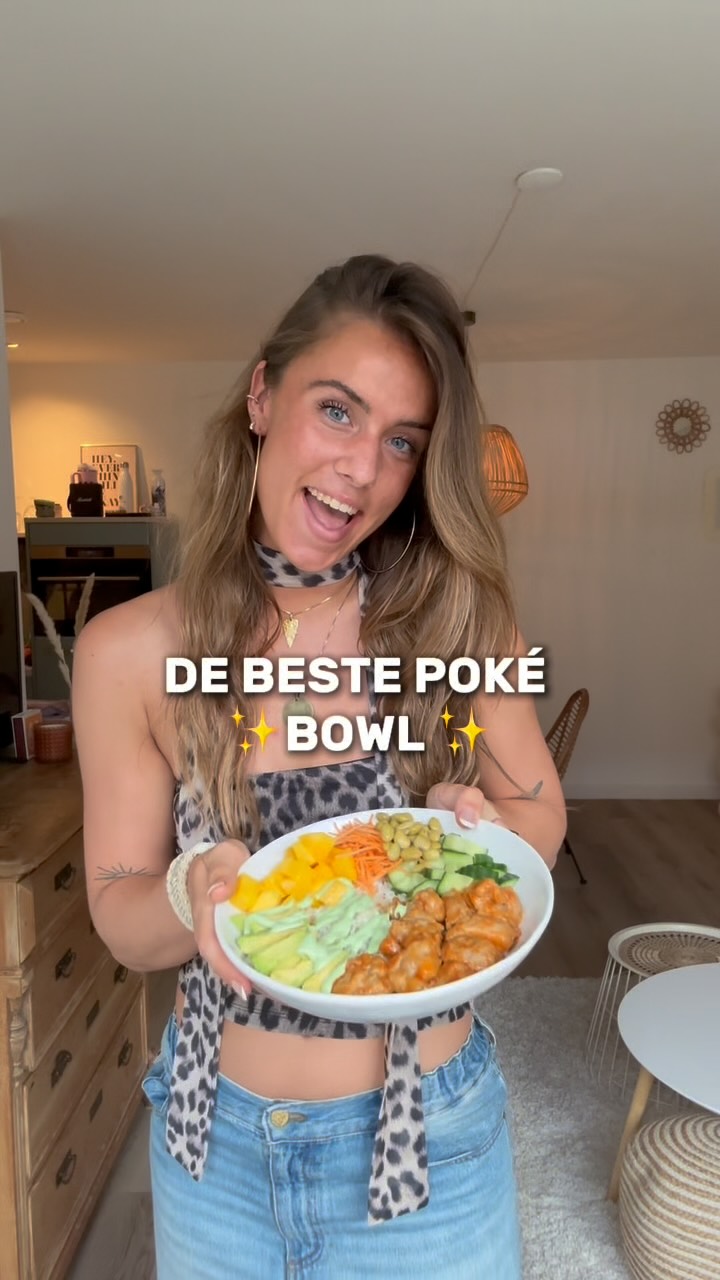 Instagram post by @louschulten for bibigo Japan. Caption reads: Heeeel makkelijk en snel te maken 😍 Maak samen....