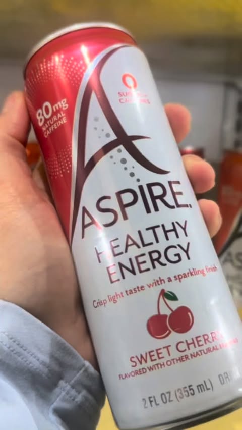 Instagram post by @selin.aydnli for Aspire Drinks. Caption reads: [...] for 20% off + shop here: @AspireDrinks 💚....