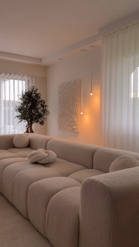 Instagram post by @smyrna__home for Sklum España. Caption reads: ☁️☁️☁️ Anzeige | @sklum.welovedesign_de –15% Code:....
