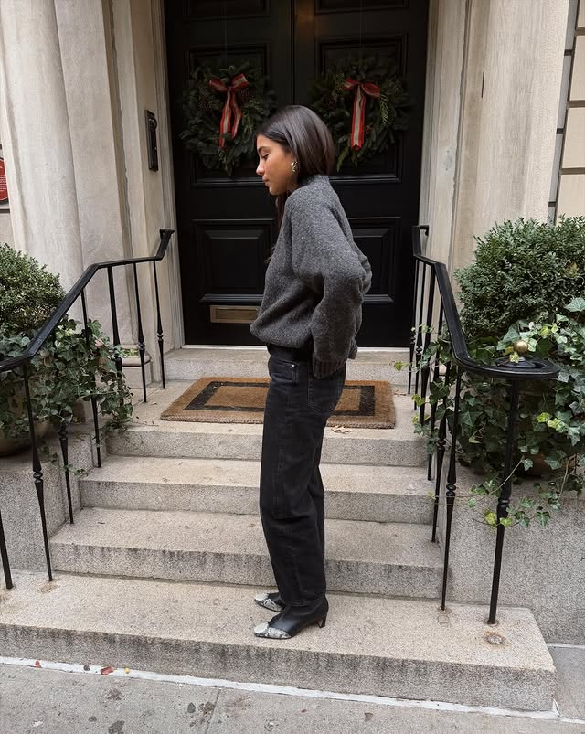 Instagram post by @jaylnferguson for Dolce Vita. Caption reads: have to run 👢@dolcevita #dolcevitapartner.