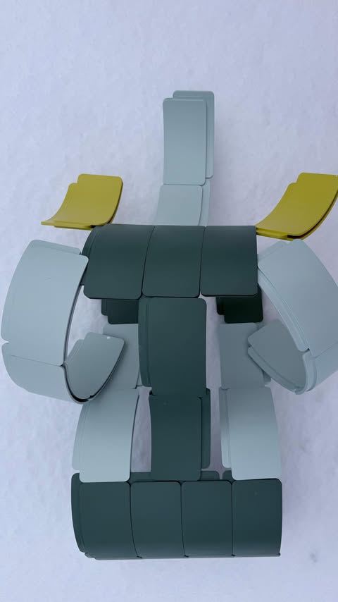 Instagram post by @familiels_niedersachsen for Waytoplay. Caption reads: [...] Age” ❄️ and look who showed up… the....