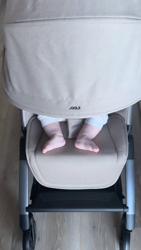 Instagram post by @amy_rambo for Joolz. Caption reads: [...] baby toes sticking out for me 😩😍 @myjoolz....