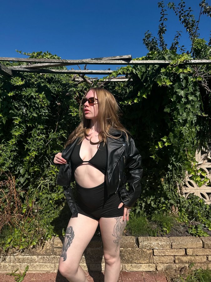 Instagram post by @leannegoodall_ for Femme Luxe. Caption reads: @femmeluxefinery really said main [...].