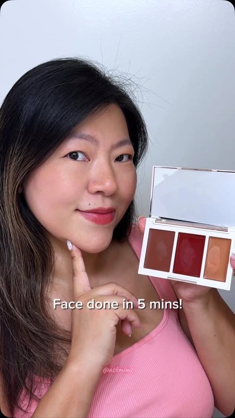 Instagram post by @askmims for Laura Mercier. Caption reads: [...] Glow Cream Face Palette in Cherie by Laura....